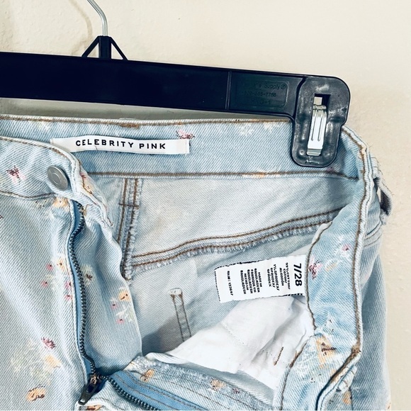 Lot of 3 Girls Jeans Shorts, Size XXL (18) - Junior - Picture 10 of 10